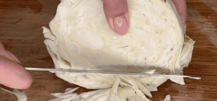 Неймовірно смачне "Овочеве асорті" з капустою на зиму: супер рецепт, коли не знаю куди дівати літню капусту, роблю цю обов'язкову щорічну заготовку