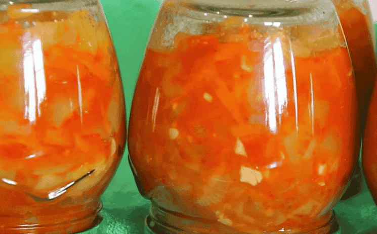 Салат із кабачків на зиму "Пальчики оближеш": простий та смачний рецепт заготовки від моєї сусідки, я спробувала і собі закрила