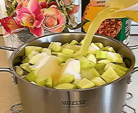 Кабачки, як ананаси на зиму: за цим рецептом роблю вже кілька років і всім дуже подобається, рекомендую і Вам приготувати поки є кабачки