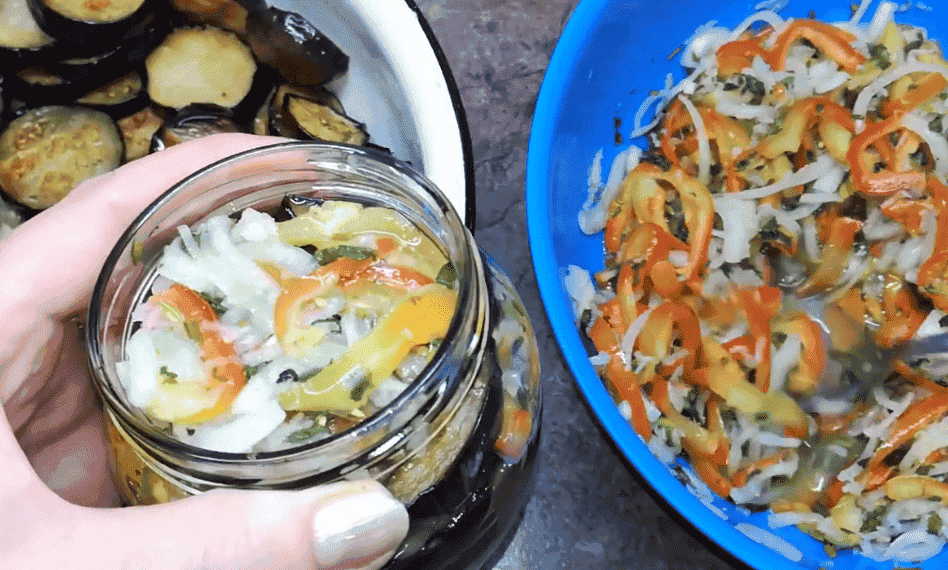 Найсмачніші баклажани з овочами на зиму: простий рецепт чудової заготовки, подаю навіть на святковий стіл