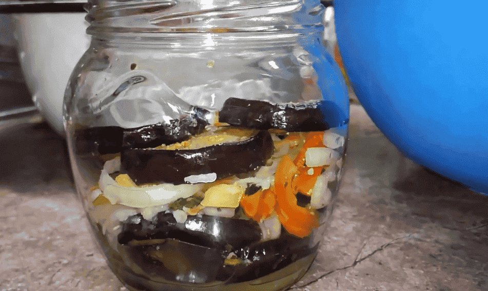 Найсмачніші баклажани з овочами на зиму: простий рецепт чудової заготовки, подаю навіть на святковий стіл