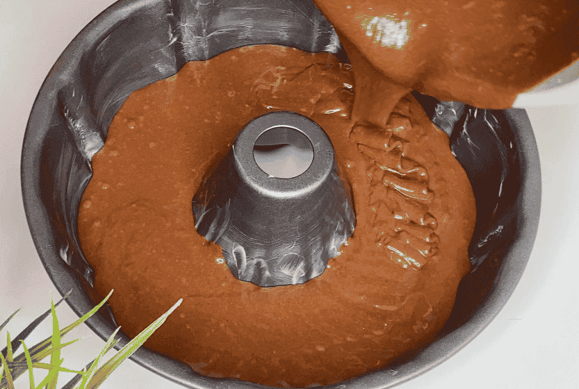 Дуже смачний шоколадний кекс на сметані: простий і швидкий у приготуванні, лише з доступних інгредієнтів