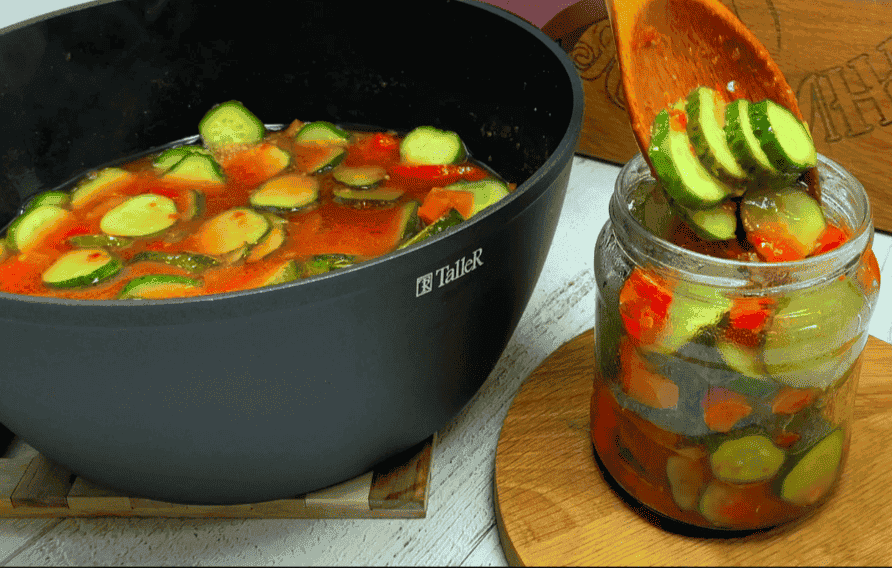 Неймовірно смачне "Лечо з огірочками" на зиму: спробувала зробити за таким рецептом, тепер роблю ще порцію поки є огірки