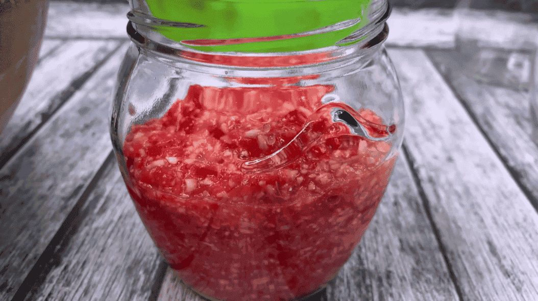 Роблю "Хріновину" за простим рецептом: їмо всю зиму і не хворіємо, ділюся корисним рецептом з Вами (рецепт без оцту)