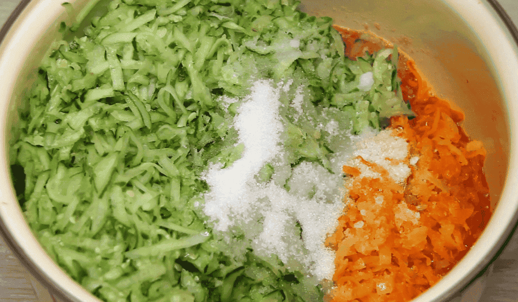 Рецепт огіркової ікри на зиму: якщо маєте багато перерослих огірків і не знаєте куди їх діти, тоді робіть таку смачну заготовку