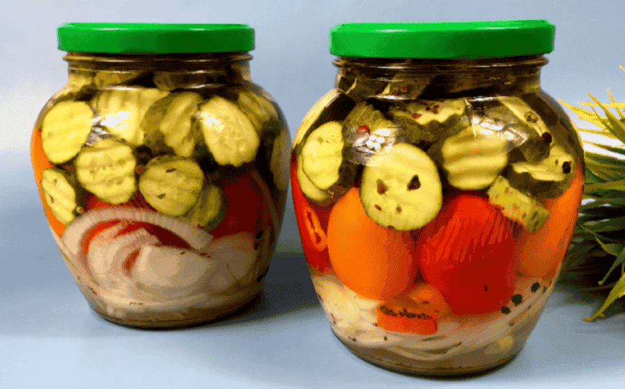 Помідори з огірками на зиму: мій "фірмовий рецепт" без стерилізації, всі хто пробував, завжди були в захваті, а нічого складного