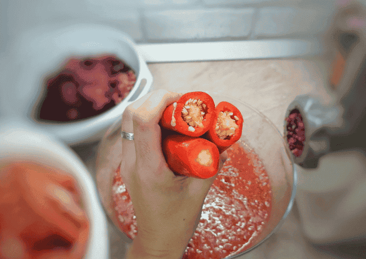 Рецепт бурякової ікри на зиму в домашніх умовах: розповідаю як у нашій родині її роблять, виходить дуже смачно