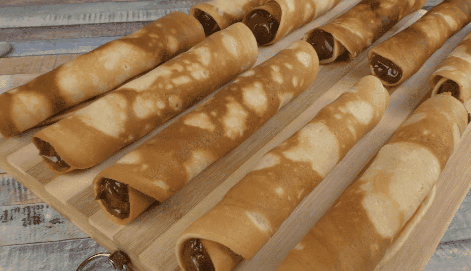 Хрусткі вафельні трубочки без вафельниці (на сковороді): готуємо швидко і з простих продуктів, а на виході справжня смакота до чаю