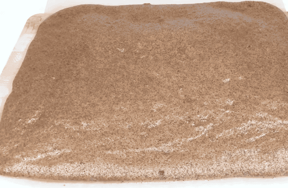 Горіховий торт “Королівський сметанник”: це торт з різним наповненням, просоченими м’якими бісквітами та найніжнішим кремом - просто божественна насолода