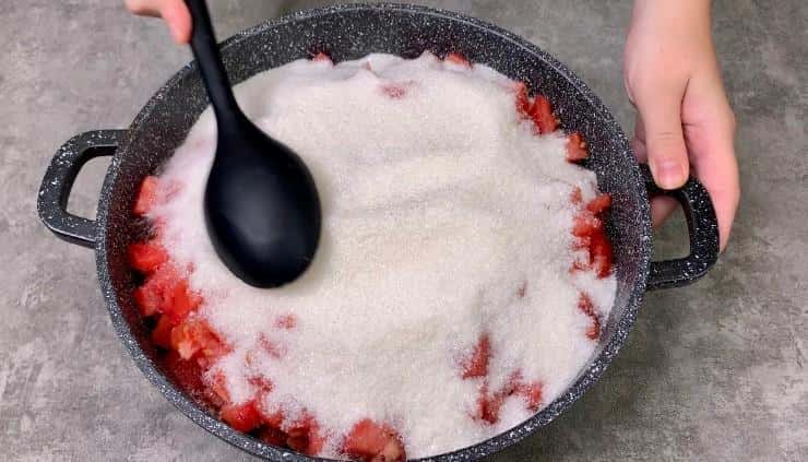 Пікантний помідорний конфітюр на зиму: подаю як соус, і закуску, і приправу до улюблених страв (оригінально, дуже смачно без солі та без оцту)