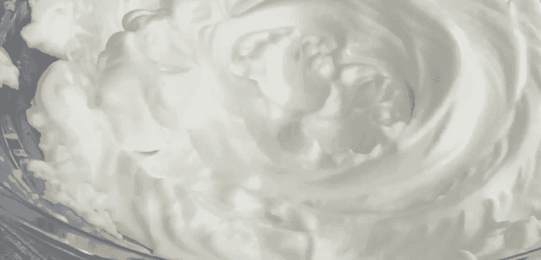 "З такою смакотою і торта не треба – шматочок буквально тане у роті": йогуртовий пиріг без борошна (недорогий десерт із простих продуктів)