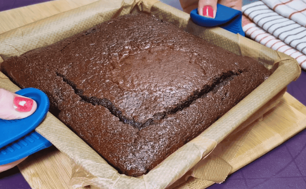 Простий шоколадний пиріг до чаю: рецепт із кабачками, випічка виходить просто фантастична - ніжна, соковита і неймовірно смачна