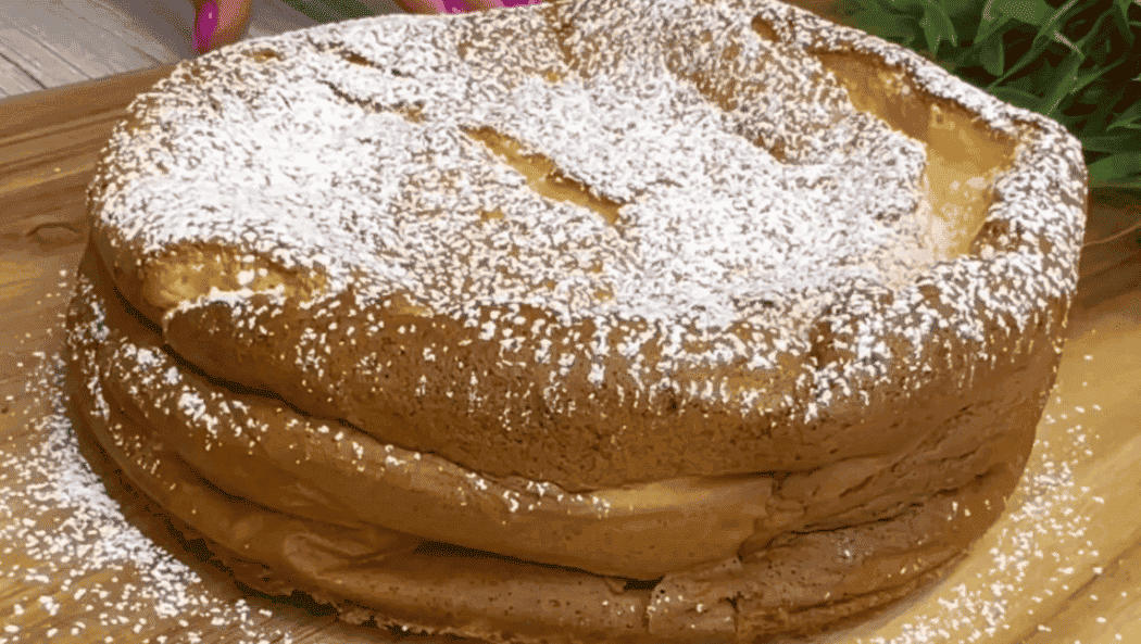 "З такою смакотою і торта не треба – шматочок буквально тане у роті": йогуртовий пиріг без борошна (недорогий десерт із простих продуктів)