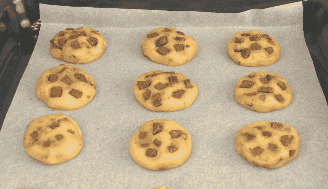 Смачне та швидке печиво: показую, як я готую печиво з шоколадом за 15 хвилин (простіше рецепту не буває, рекомендую до чаю)