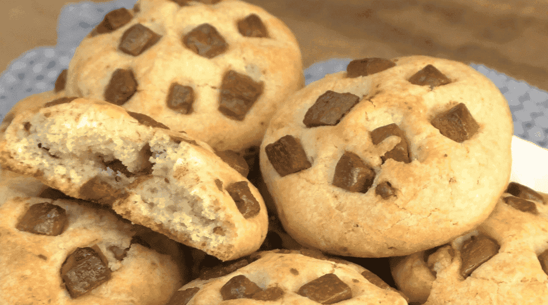 Смачне та швидке печиво: показую, як я готую печиво з шоколадом за 15 хвилин (простіше рецепту не буває, рекомендую до чаю)