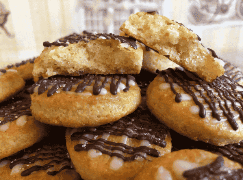 Супер смачне і бюджетне сирне печиво до чаю: рецепт простенький "на швидку руку", і гора смакоти вже на столі