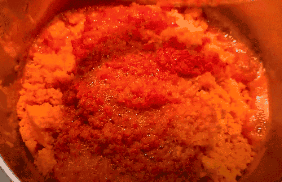 Рецепт морквяної ікри на зиму: продуктів мінімум, а смак багатий і насичений, універсальна заготовка, яка взимку виручить не раз, спробуйте обов'язково