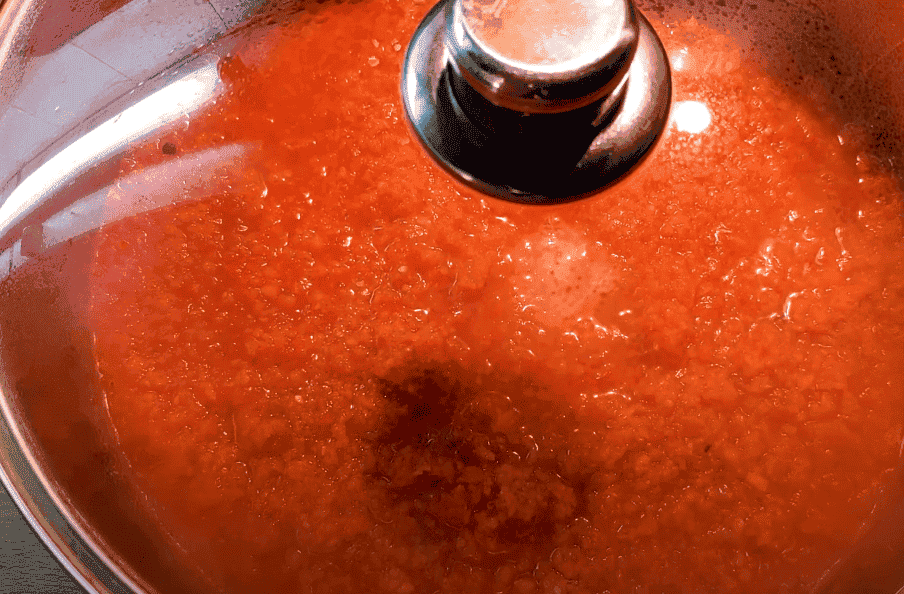 Рецепт морквяної ікри на зиму: продуктів мінімум, а смак багатий і насичений, універсальна заготовка, яка взимку виручить не раз, спробуйте обов'язково