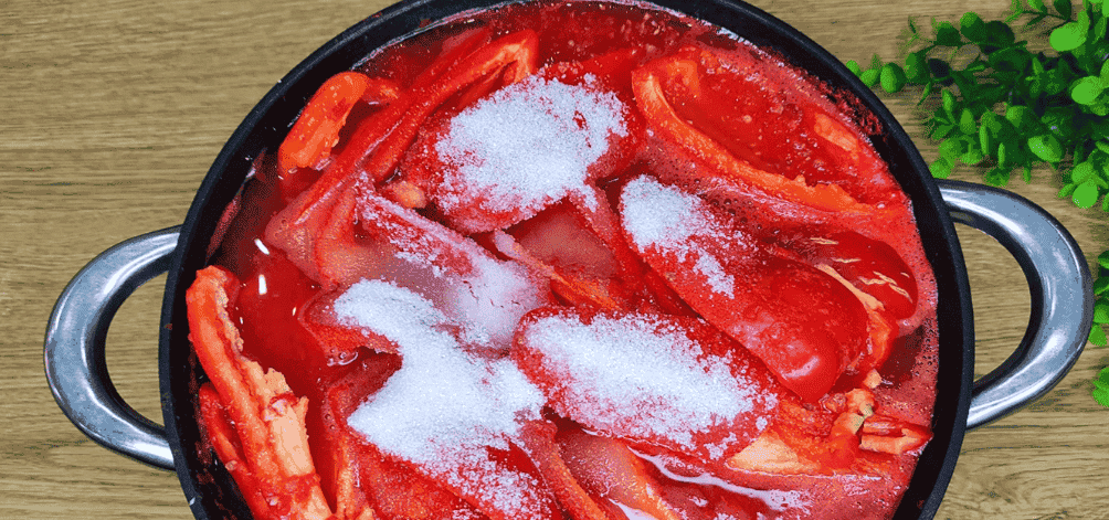 Готуємо болгарський перець "Червона шапочка" на зиму: один з найвдаліших рецепт перців у томатній заливці який я тільки пробувала