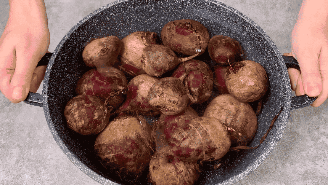 Моя універсальна заготовка буряків на зиму: один раз роблю та використовую до наступного врожаю, готується просто, маринад супер і зберігається без підвалу