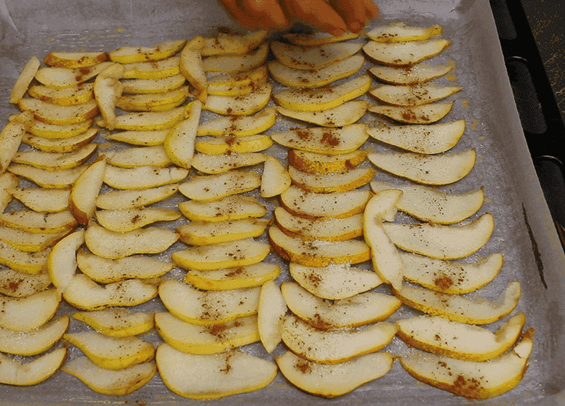 Як швидко і просто приготувати "Чудо-рулет" до чаю відразу з начинкою: раз-два і готово, ділюсь класним рецептом