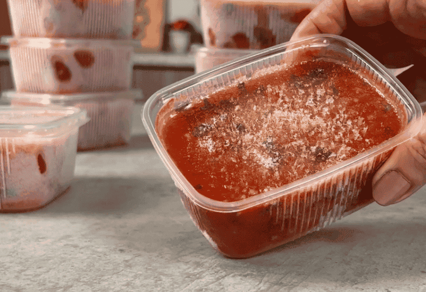 Універсальний томатний соус для макаронів на зиму: готую багатенько, бо з'їдають швидко, такий соус дуже смачний і ароматний виходить - спробуйте