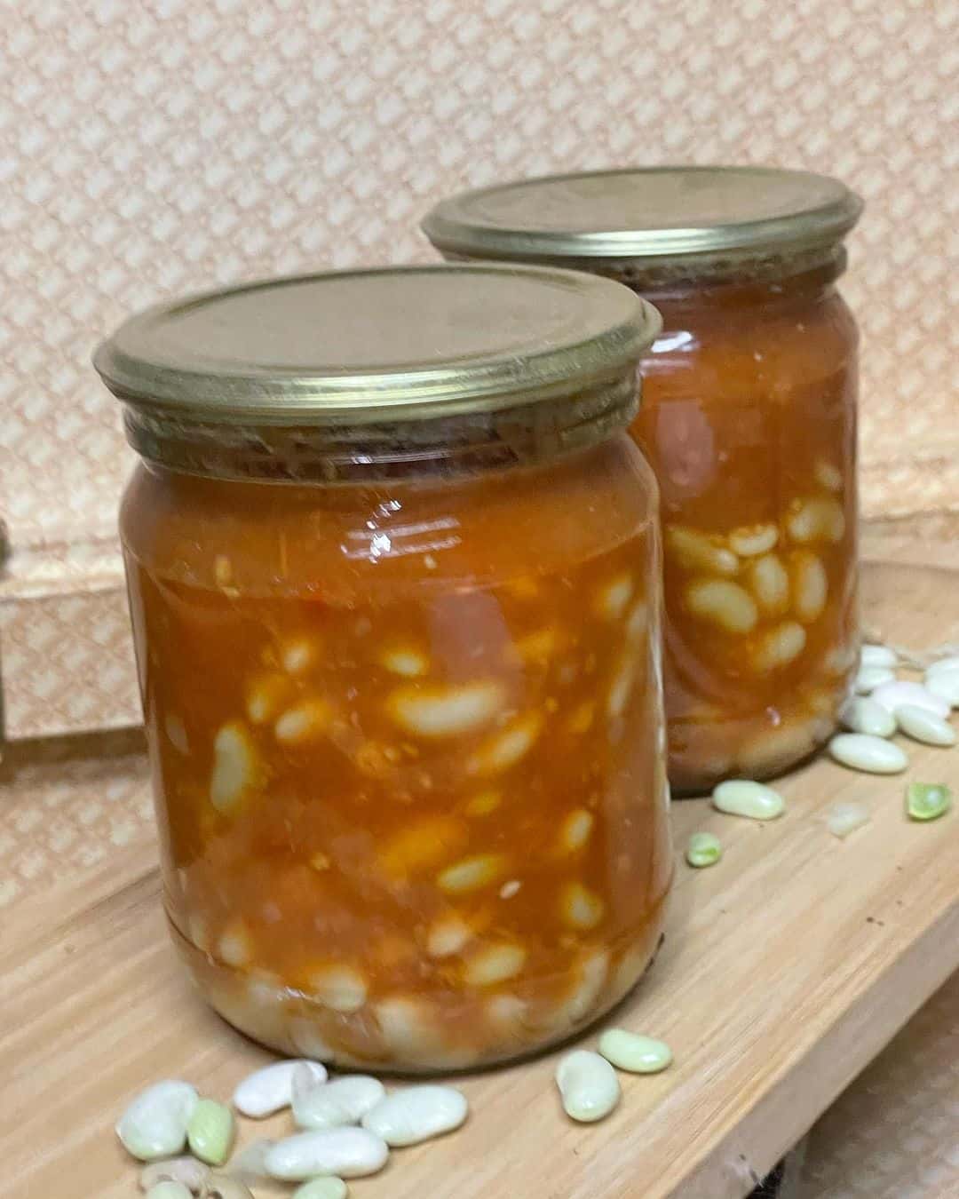 Готуємо квасолю в томатному соусі на зиму: ситна і дуже смачна заготовка, яка сподобається всім, записуйте рецепт