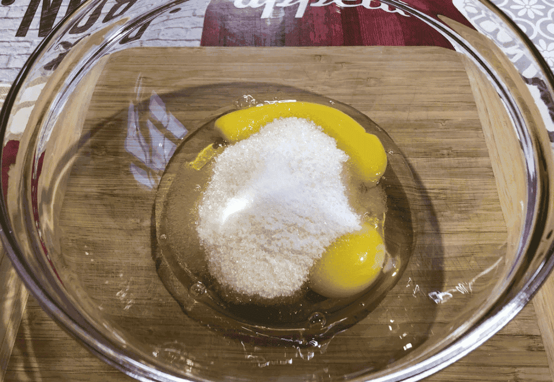 Неймовірно смачний та корисний шоколадно-сирний пиріг з вишнею: рецепт доступний та дуже простий, він повинен бути у Вашому записничку