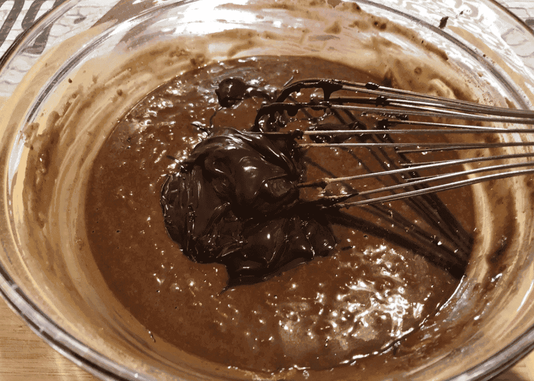 Неймовірно смачний та корисний шоколадно-сирний пиріг з вишнею: рецепт доступний та дуже простий, він повинен бути у Вашому записничку