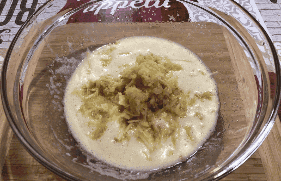 Неймовірно смачний та корисний шоколадно-сирний пиріг з вишнею: рецепт доступний та дуже простий, він повинен бути у Вашому записничку