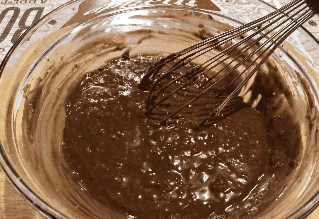 Неймовірно смачний та корисний шоколадно-сирний пиріг з вишнею: рецепт доступний та дуже простий, він повинен бути у Вашому записничку