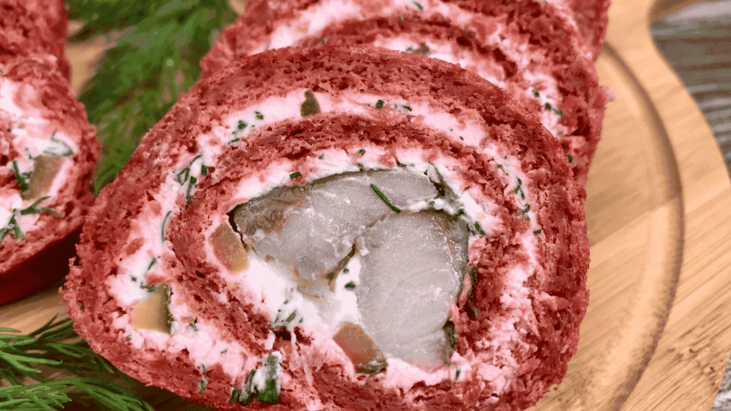 Святковий рулет із оселедця і бурячка (без лаваша): чудова закуска до будь-якого застілля, я роблю її не тільки на свята, але і просто так, дуже смачно виходить