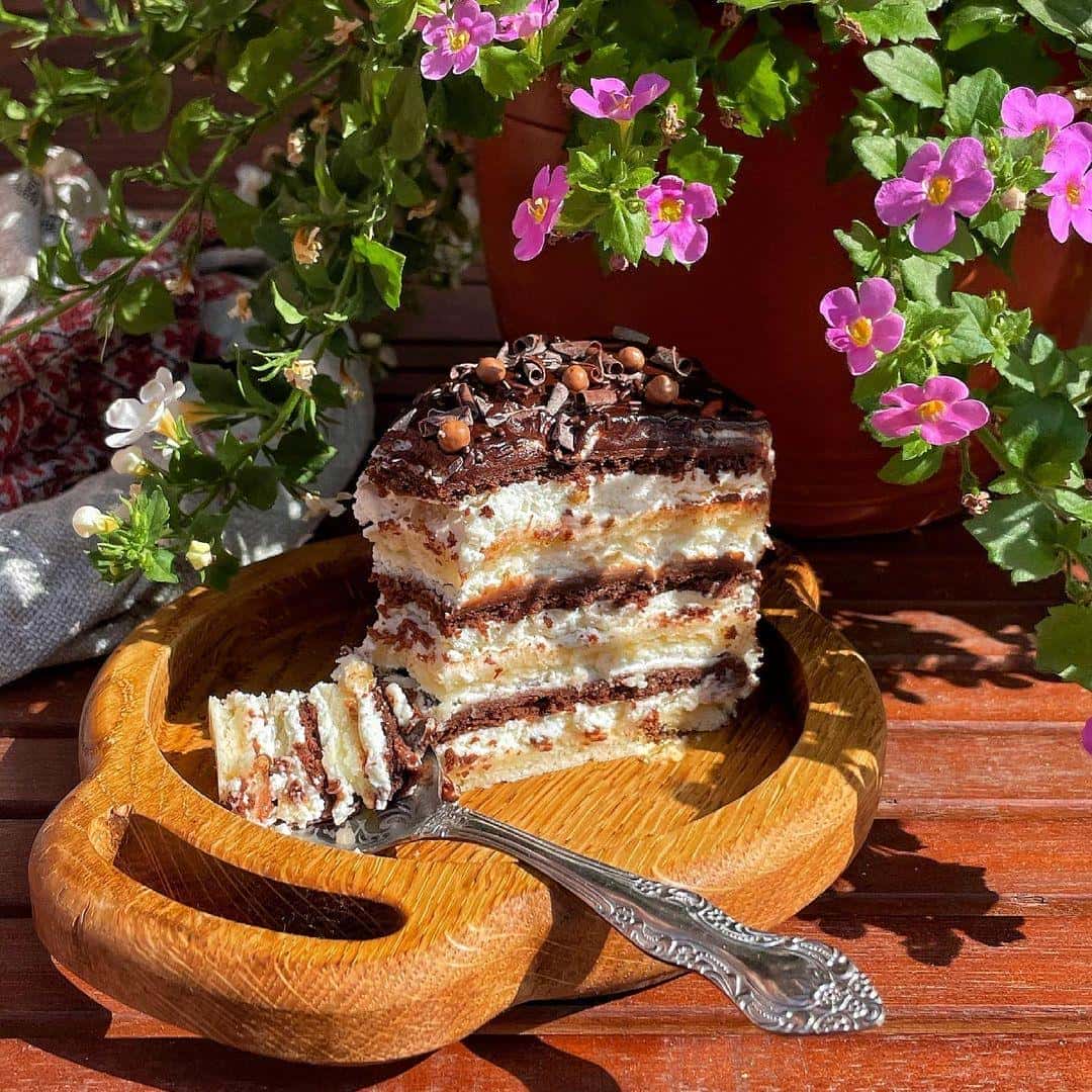 Неймовірно смачний і ніжний сметанний торт «Ведмедик на півночі»: найулюбленіший торт моєї сім'ї, рецепт дуже старий і простенький, а результат завжди шикарний