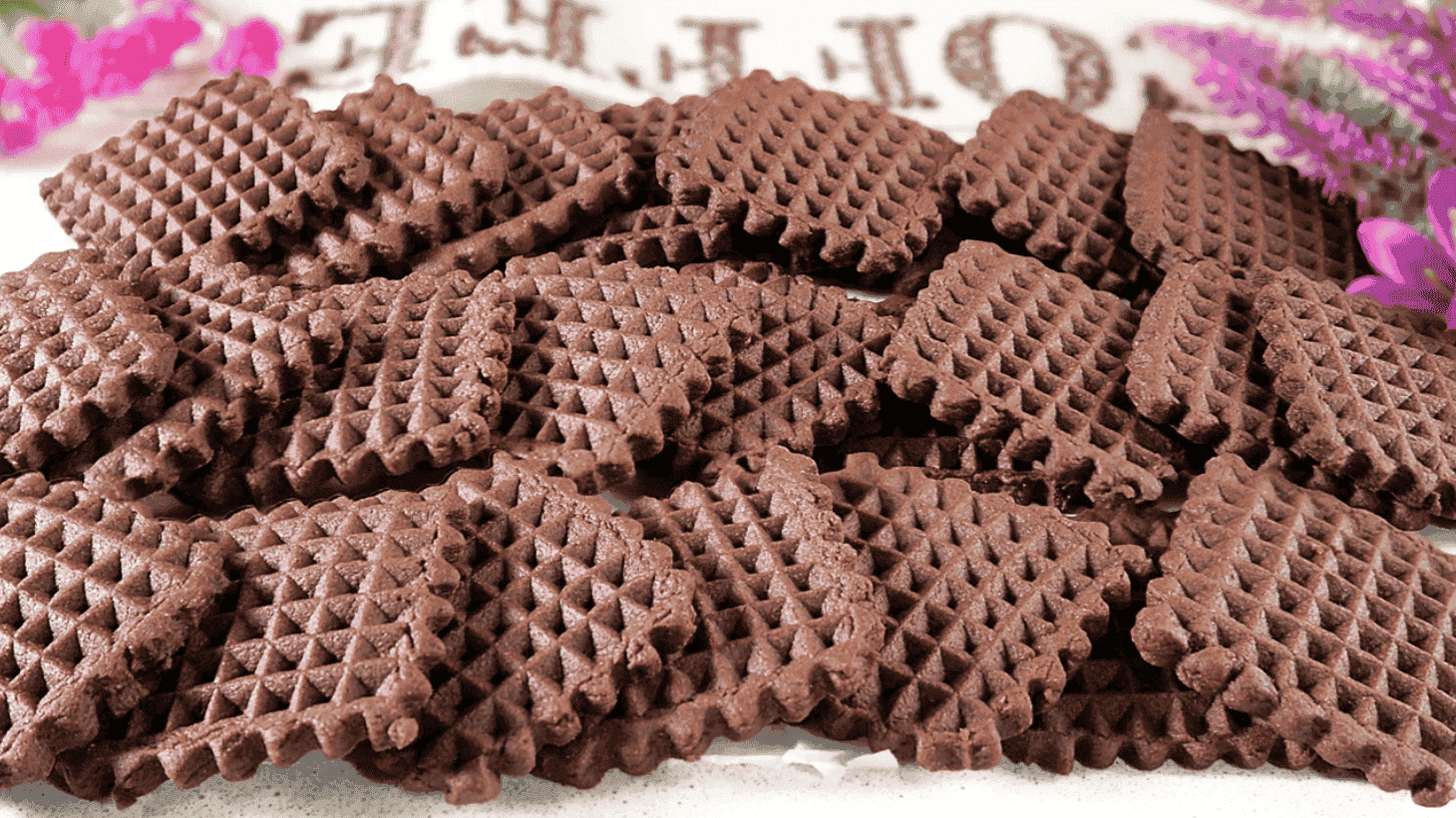 Готуємо простеньке шоколадне печиво до чаю: все дуже легко і швидко, а така смакота виходить, що скільки б не пекла - зникають миттєво