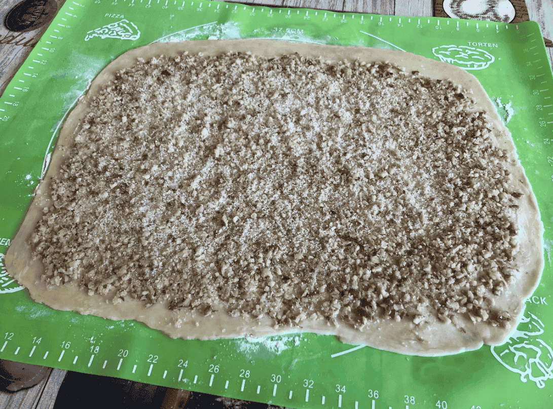 Домашній рецепт відомого печива "Гата" з двома видами начинки: виходить розсипчастим, м'якеньким і ніжним, дуже смачна і доступна випічка до чаю