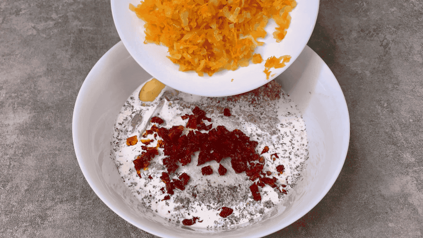 Готую шикарний м'ясний "Террін" і подаю замість ковбаси та м'ясних нарізок з магазину: дуже смачно і готується просто