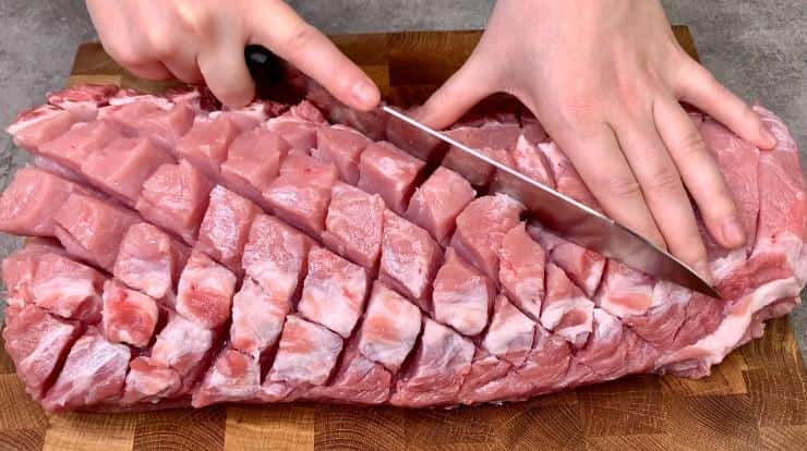 Показую, як я готую соковиту і ароматну свинину в апельсиновому маринаді: м’ясо подаю і в гарячому вигляді, і як холодну закуску