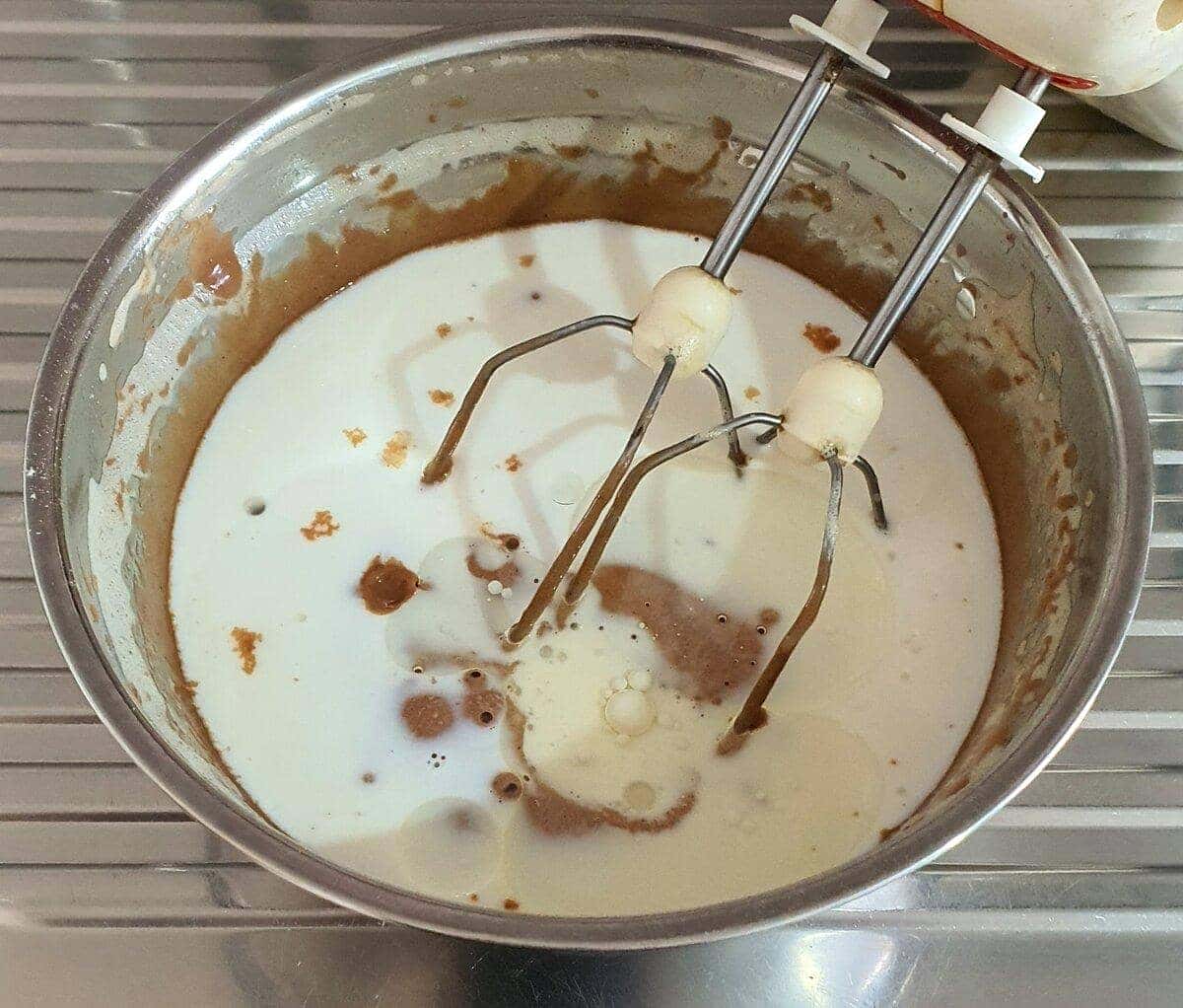 15fa7bf0e5ef431d99facedc87aa0341