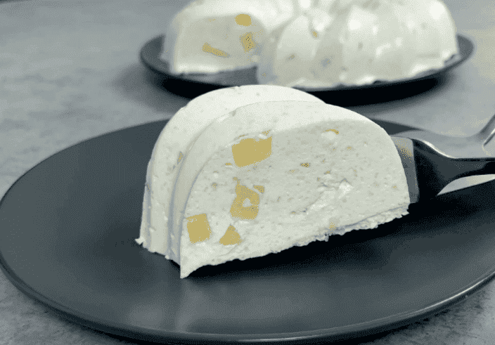 Без цукру, борошна та випічки: сирний десерт за 5 хвилин і лише з 4 інгредієнтів, так просто, а так ніжно і смачно