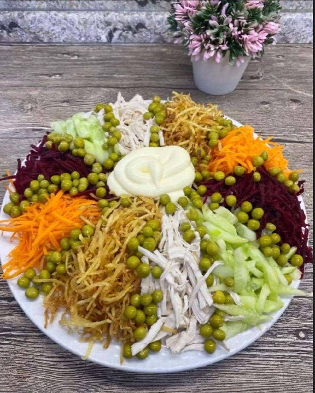 Найсмачніший салат "Калейдоскоп": мій улюблений, шикарний рецепт на будь-яке застілля. Святковий салат на 14 лютого