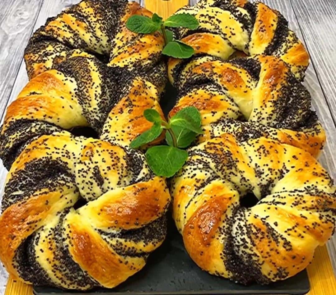 "Макові булочки" в домашніх умовах, як з пекарні: м'якесенькі, ніжні і ...