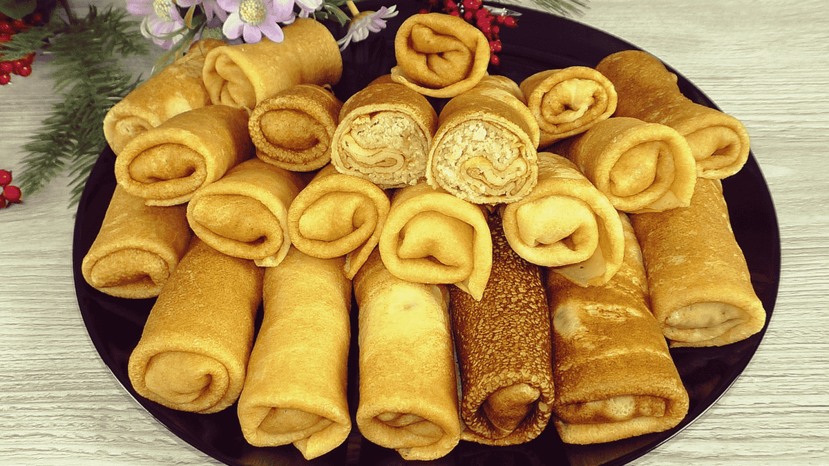 Показую, як я готую ситні і смачні млинці з м'ясом "Бендерики": простий рецепт фаршированих млинців