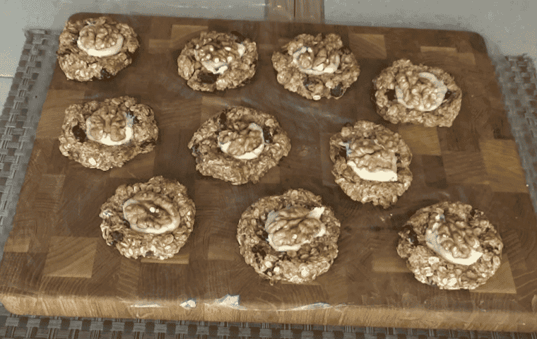 Без борошна, цукру та молочних продуктів! Готую незвичайне смачне домашнє печиво, яке можна навіть у піст, простий рецепт