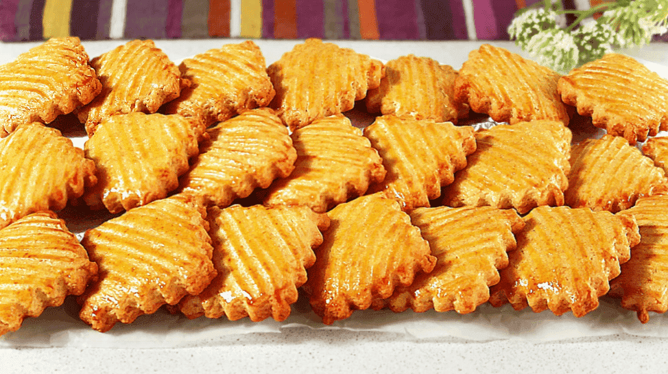 За 30 хвилин "гора" смакоти на столі: один з найпростіших рецептів домашнього печива - смачніше, ніж у магазині