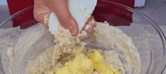 М'які листкові "Шведські булочки" з корицею та цукром: завжди печу такі булочки на Великдень, ділюсь секретами приготування