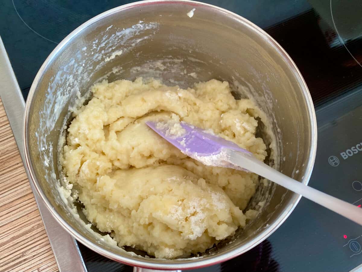 14ea1b92126db3c085718773bb1da384