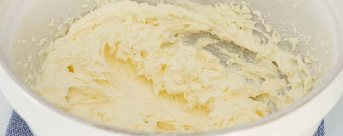 27ad281c8bfa921a1d7b94431fa434fe