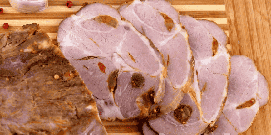 Готую найсмачнішу домашню буженину в духовці: показую, як запекти буженину, щоб вона вийшла ніжною та соковитою (рецепт на Великдень)