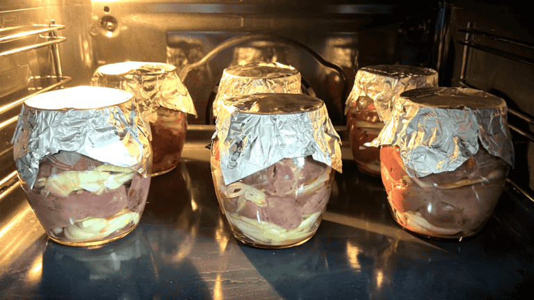 13e71544e0c6c048d4924f92074faefd