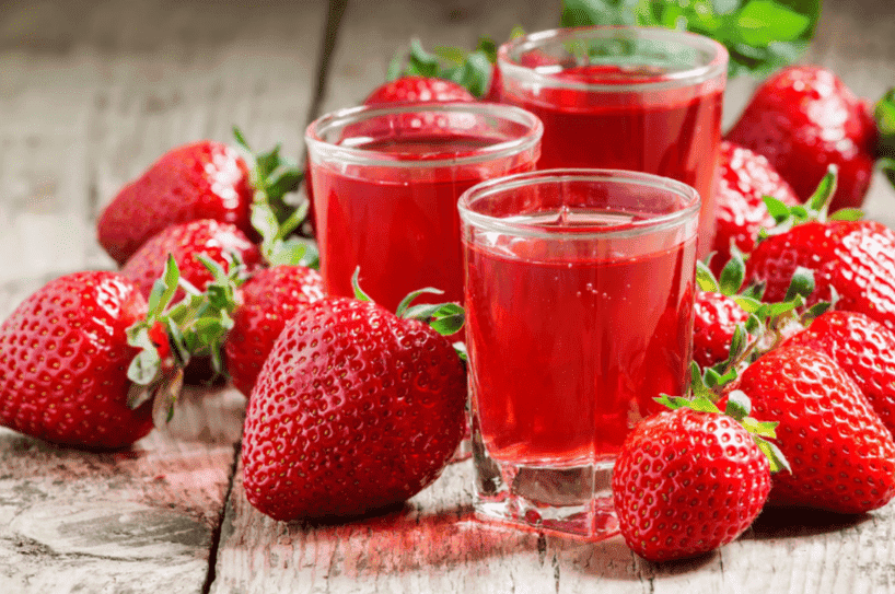 Домашня настоянка з полуниці та лимону: неймовірно ароматний і дуже смачний напій, який припаде до смаку багатьом жінкам